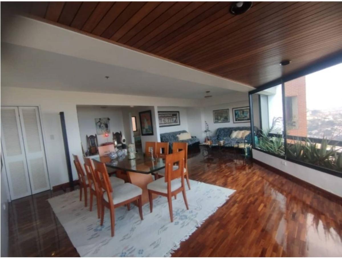 Apartamento en venta en Los Naranjos, Baruta | 3 habitaciones, 176 m² y vista al Ávila