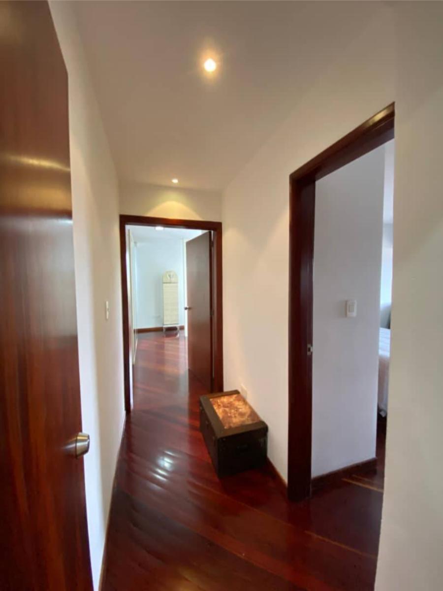 Penthouse amoblado en alquiler en Alta Florida | 403 m² y vista 360°
