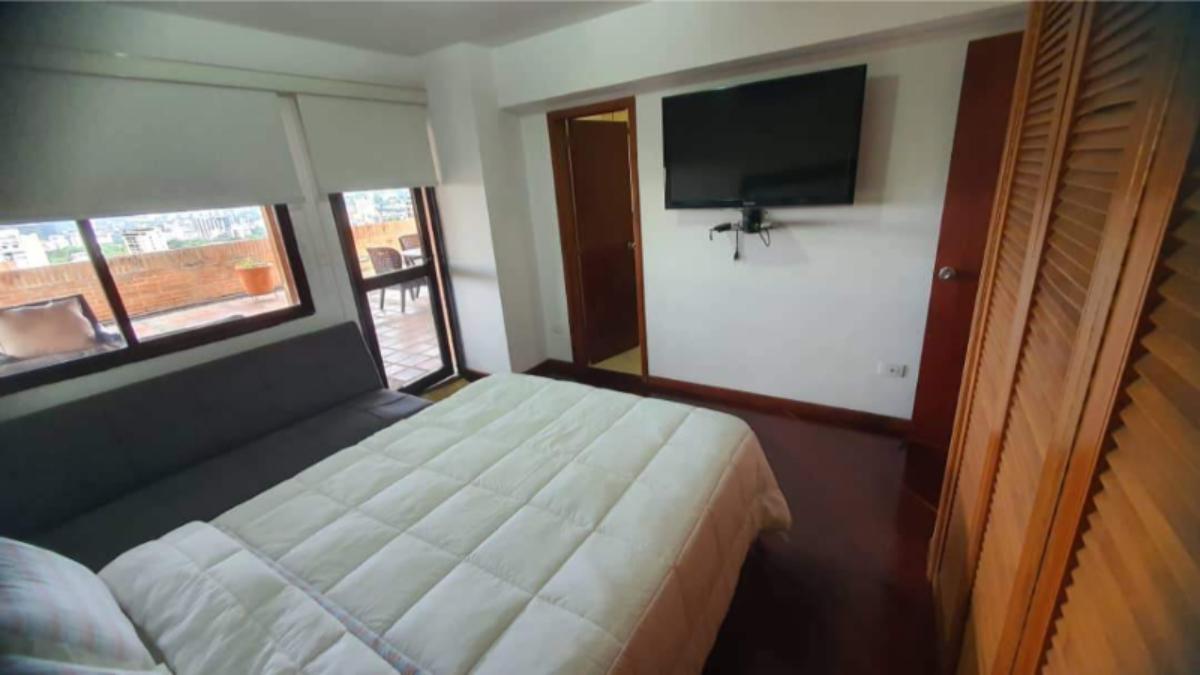 Penthouse amoblado en alquiler en Alta Florida | 403 m² y vista 360°
