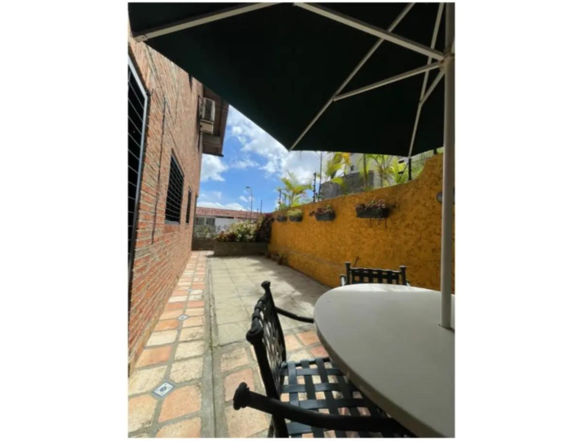 Casa en venta en Alto Prado, Baruta | 4 habitaciones, 350 m² y vista al Ávila