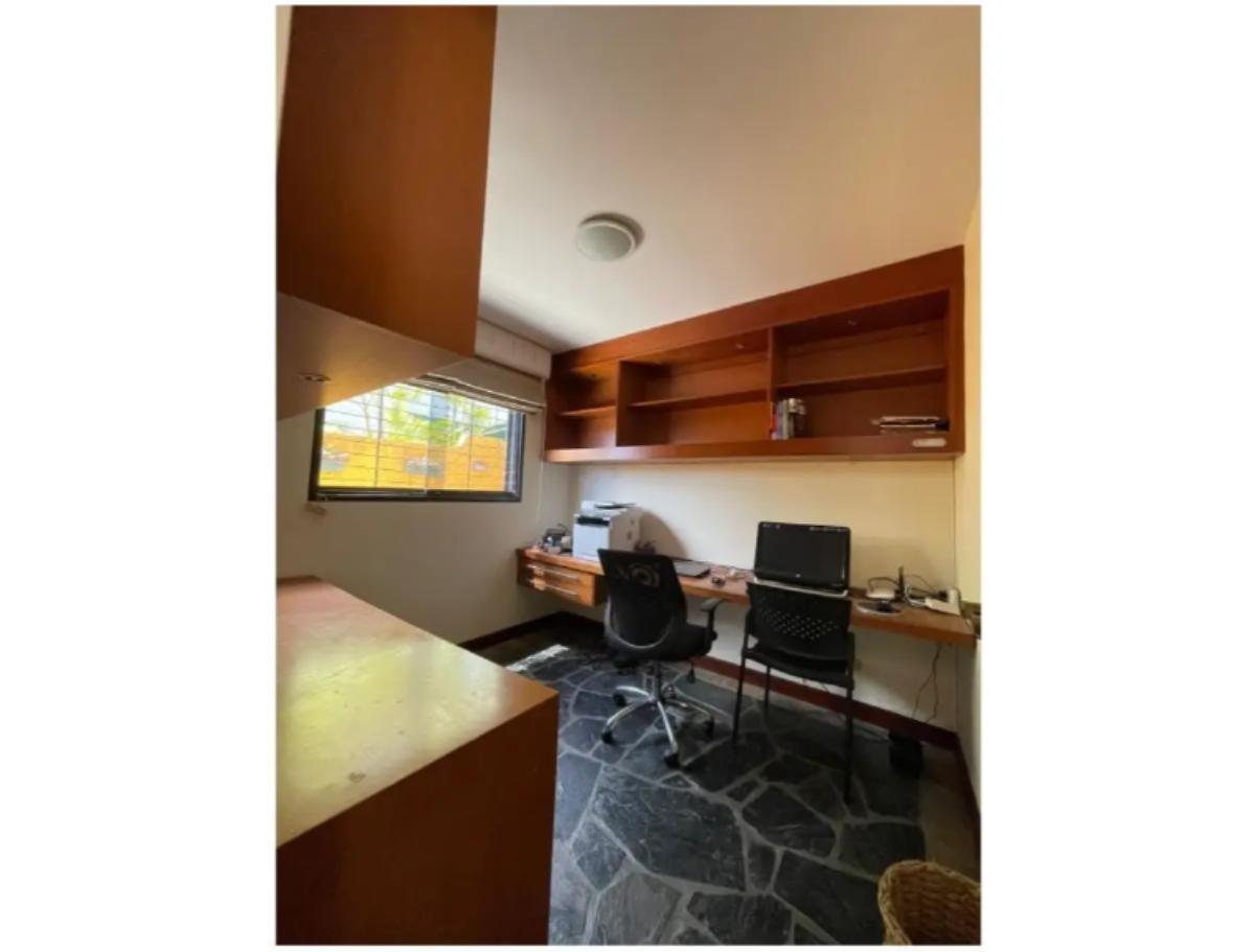 Casa en venta en Alto Prado, Baruta | 4 habitaciones, 350 m² y vista al Ávila