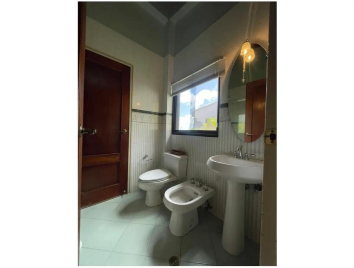 Casa en venta en Alto Prado, Baruta | 4 habitaciones, 350 m² y vista al Ávila