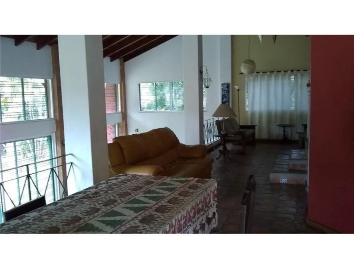 Casa en venta en La Unión, El Hatillo | 4 habitaciones y jardín de 200 m²