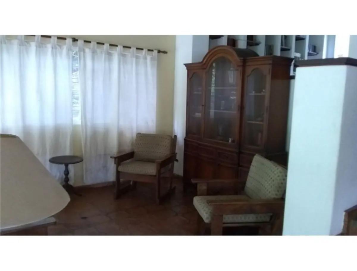 Casa en venta en La Unión, El Hatillo | 4 habitaciones y jardín de 200 m²
