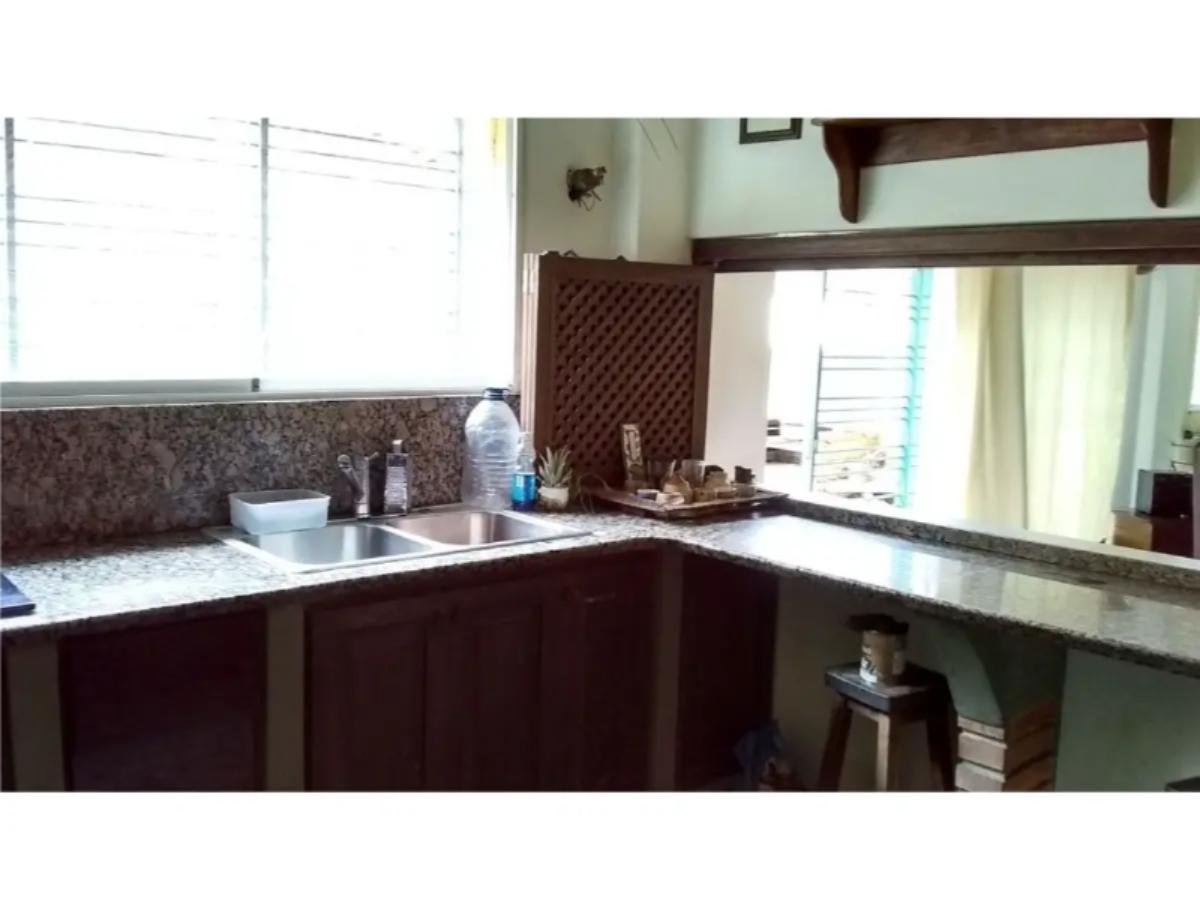 Casa en venta en La Unión, El Hatillo | 4 habitaciones y jardín de 200 m²
