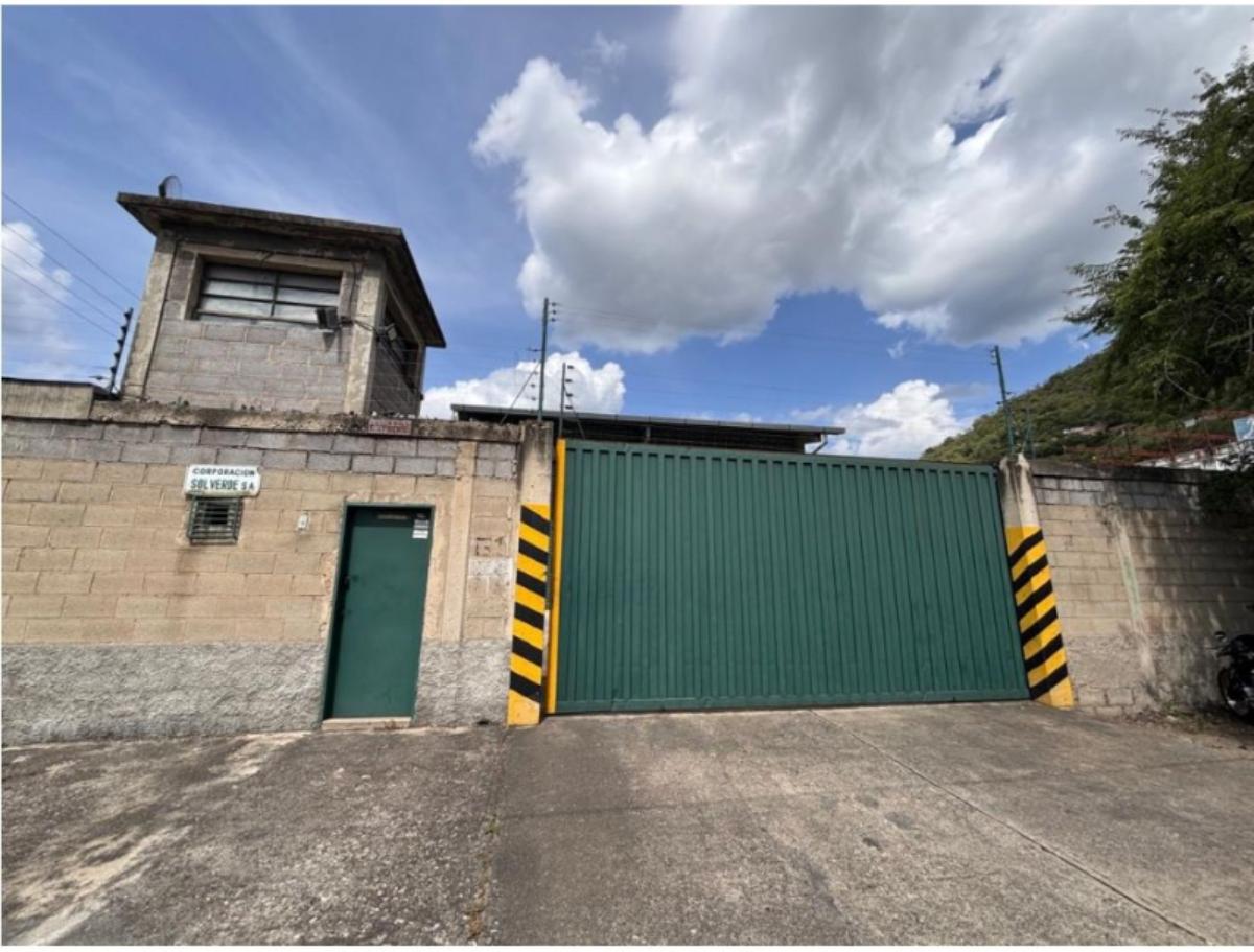 Galpón industrial en venta o alquiler en Los Naranjos de Guarenas | 1.200 m²
