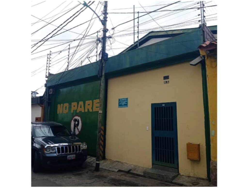 Galpón industrial en venta en Prado de María, Caracas | 520 m² y mezzanina