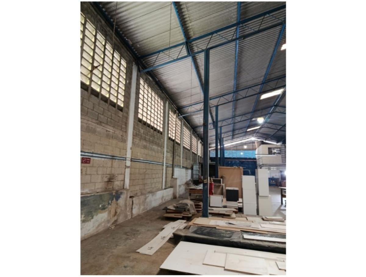 Galpón industrial en venta en Filas de Mariche | 480 m² y capacidad para 4 contenedores