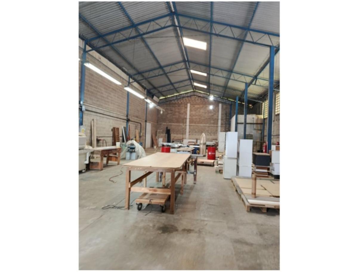 Galpón industrial en venta en Filas de Mariche | 480 m² y capacidad para 4 contenedores