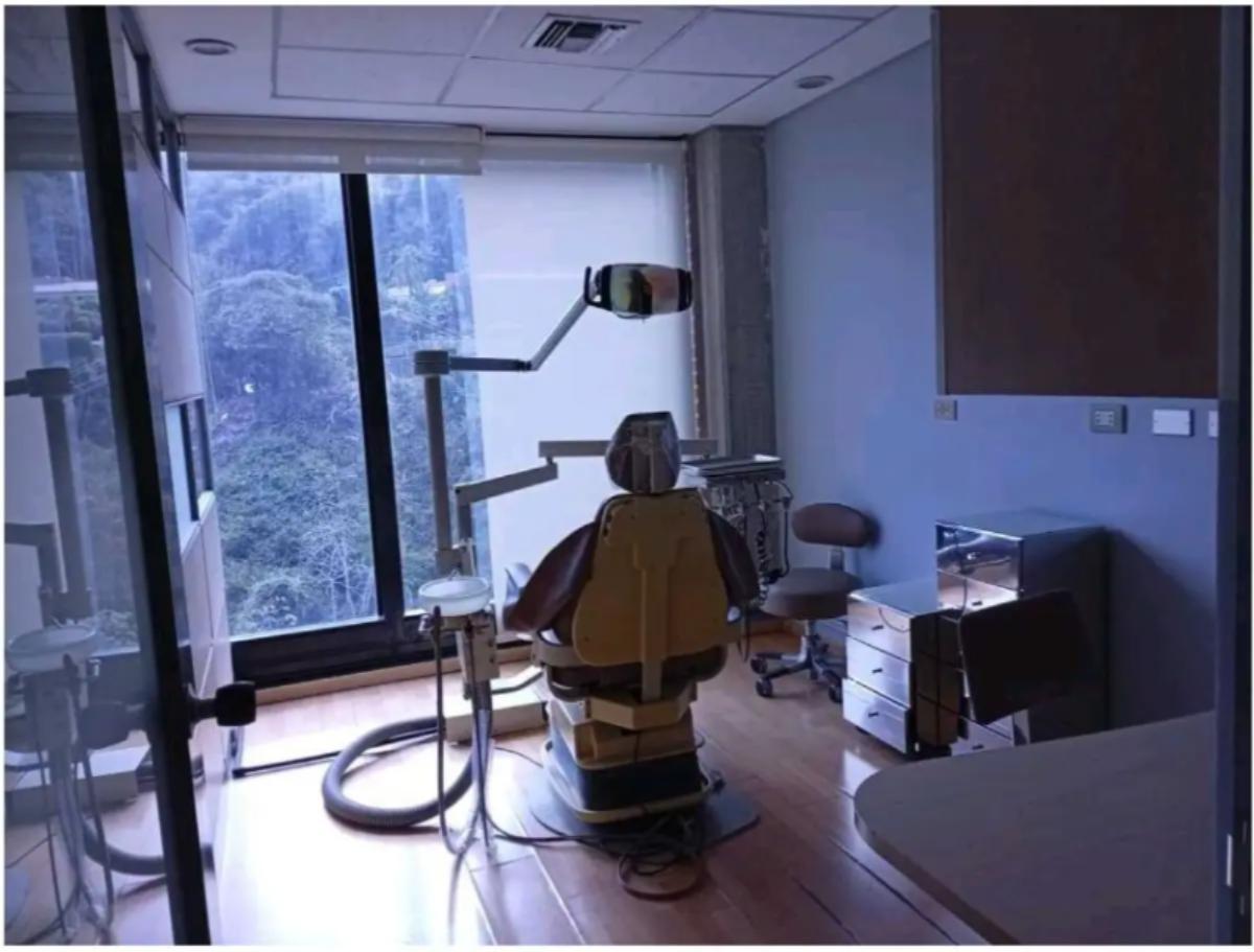 Consultorio odontológico en alquiler en Vizcaya, Baruta | 58,72 m² equipado