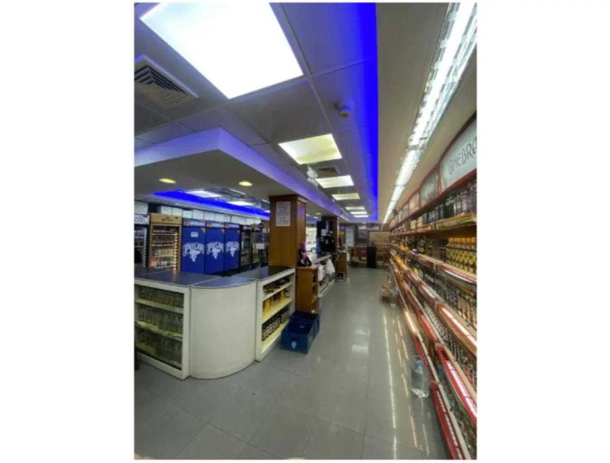 Fondo de comercio de licorería en venta en Maripérez | 250 m² operativo