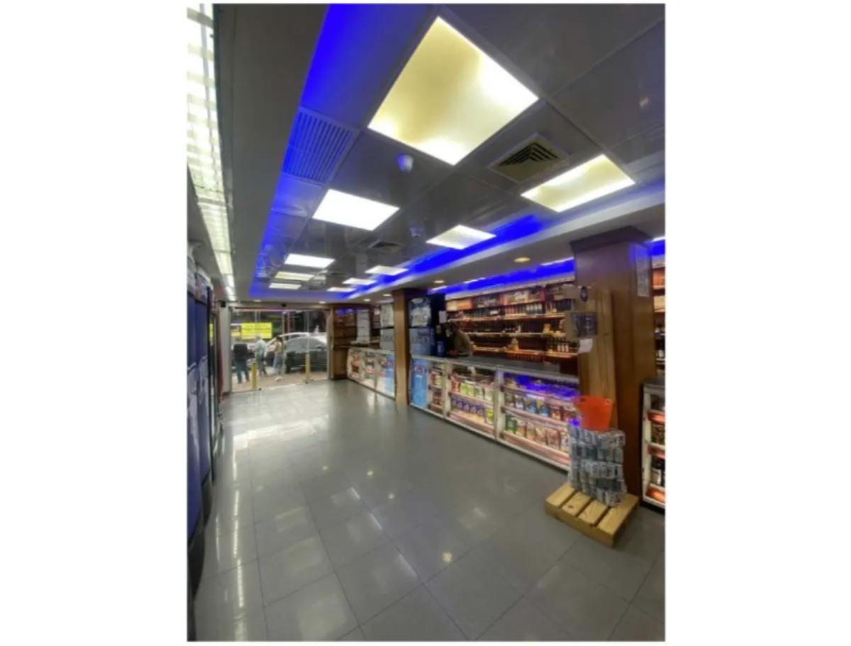 Fondo de comercio de licorería en venta en Maripérez | 250 m² operativo