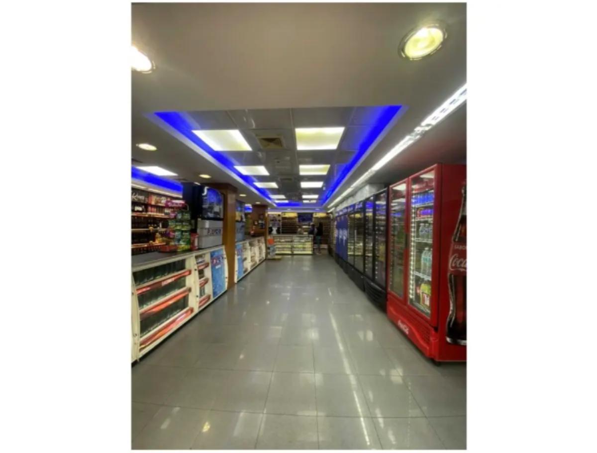 Fondo de comercio de licorería en venta en Maripérez | 250 m² operativo